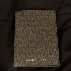 Michael kors passport wallet brown and tan